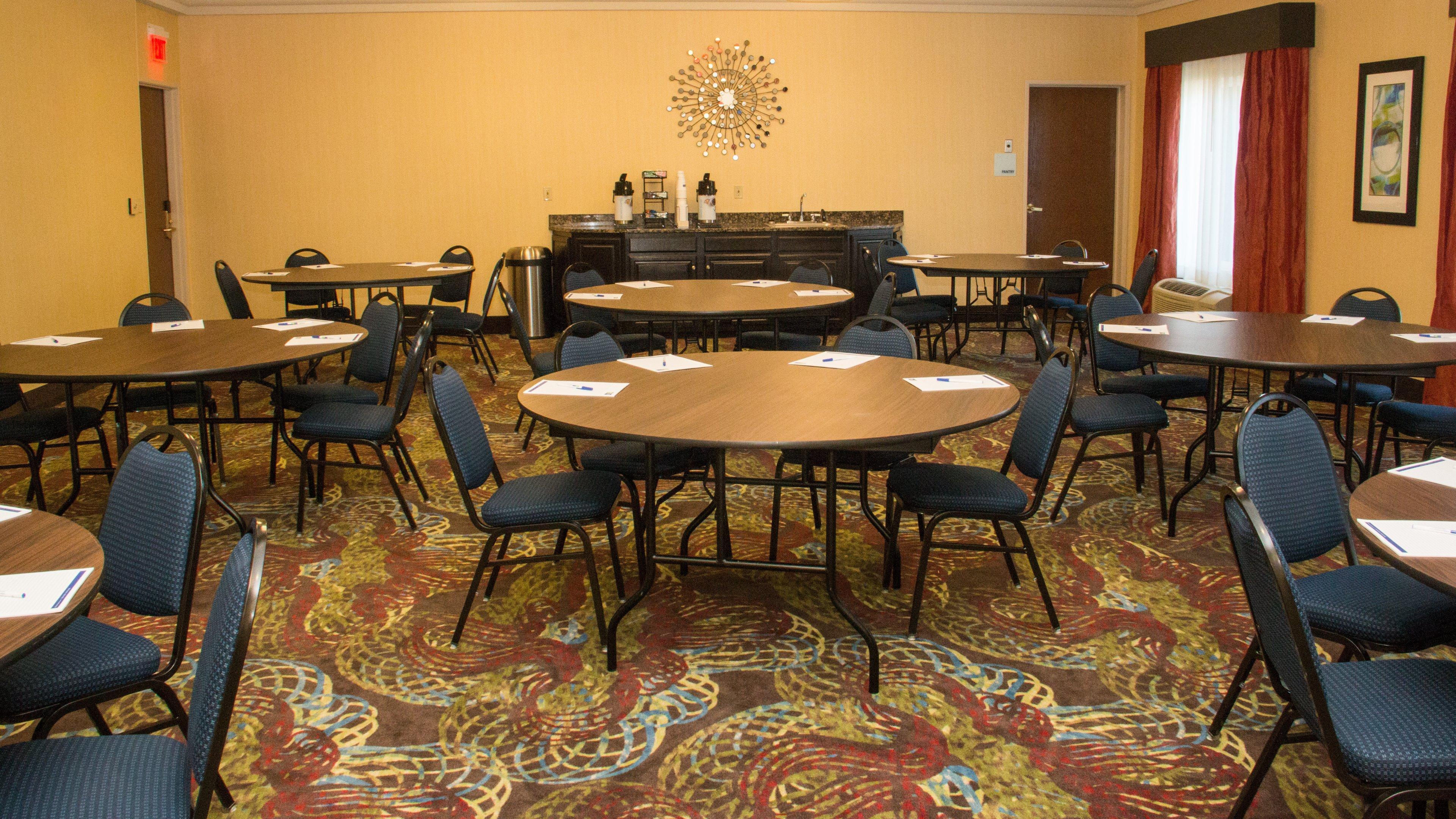 Holiday Inn Express Hotel & Suites Saginaw By Ihg Eksteriør billede
