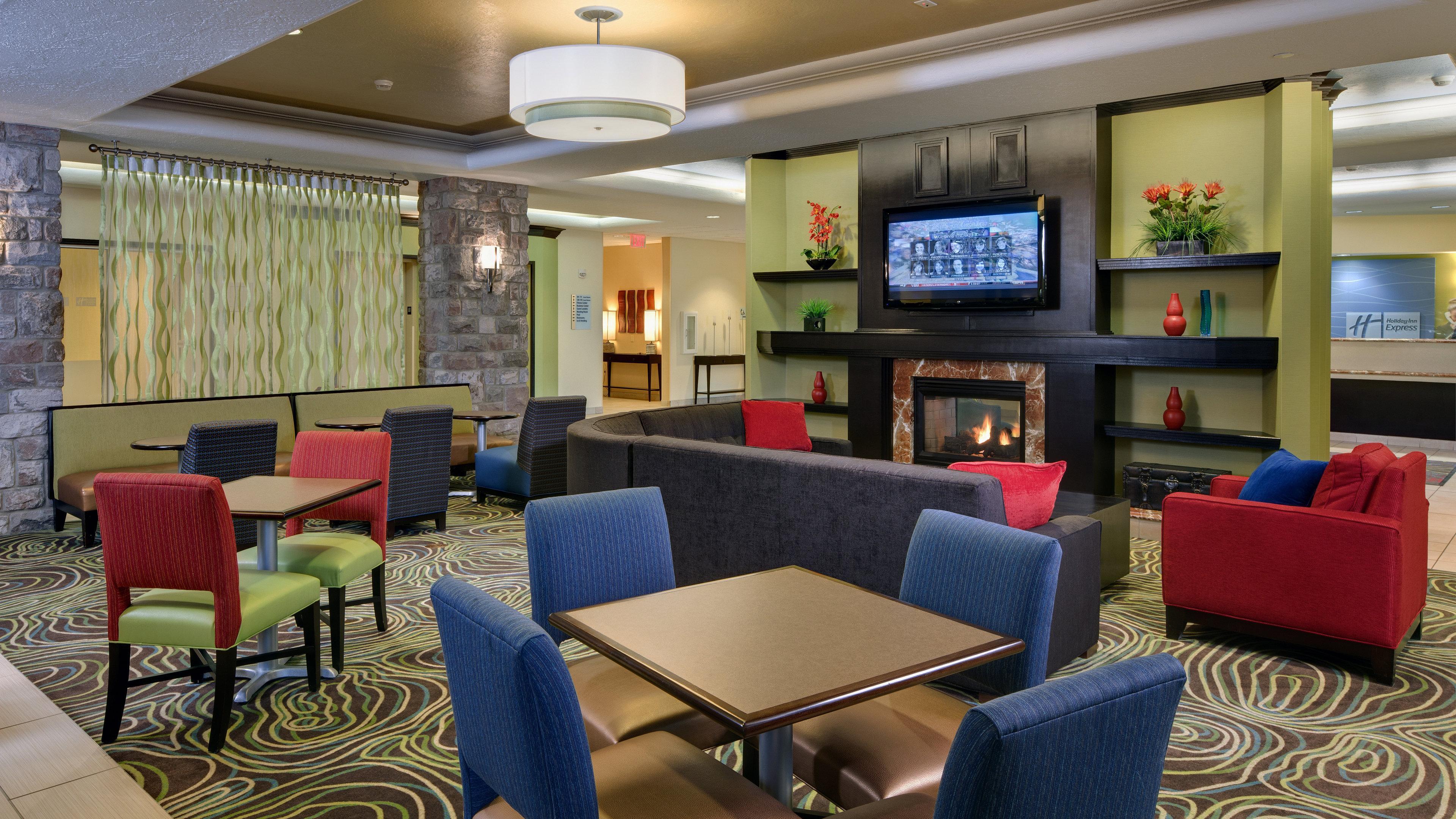 Holiday Inn Express Hotel & Suites Saginaw By Ihg Eksteriør billede