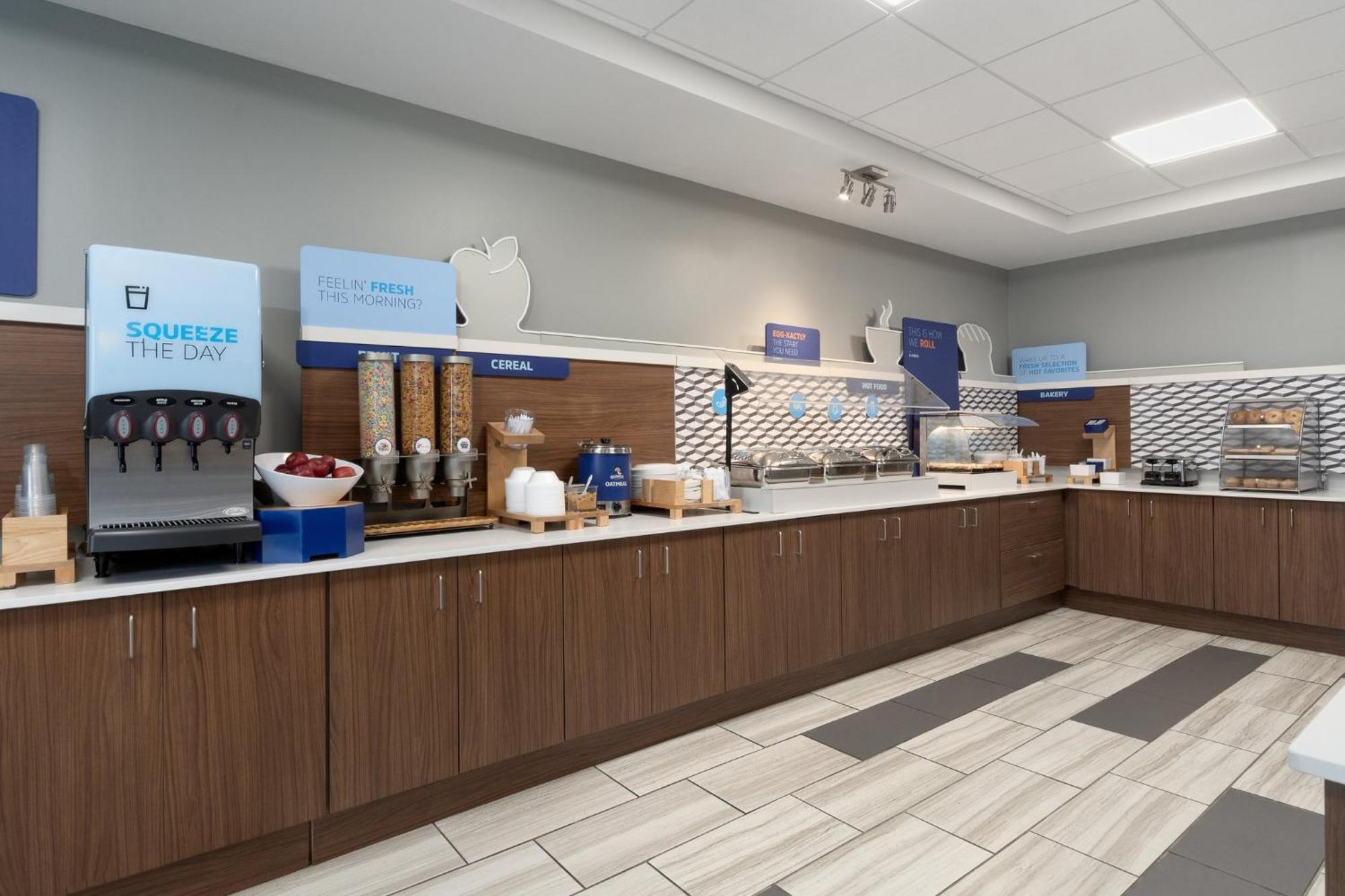 Holiday Inn Express Hotel & Suites Saginaw By Ihg Eksteriør billede