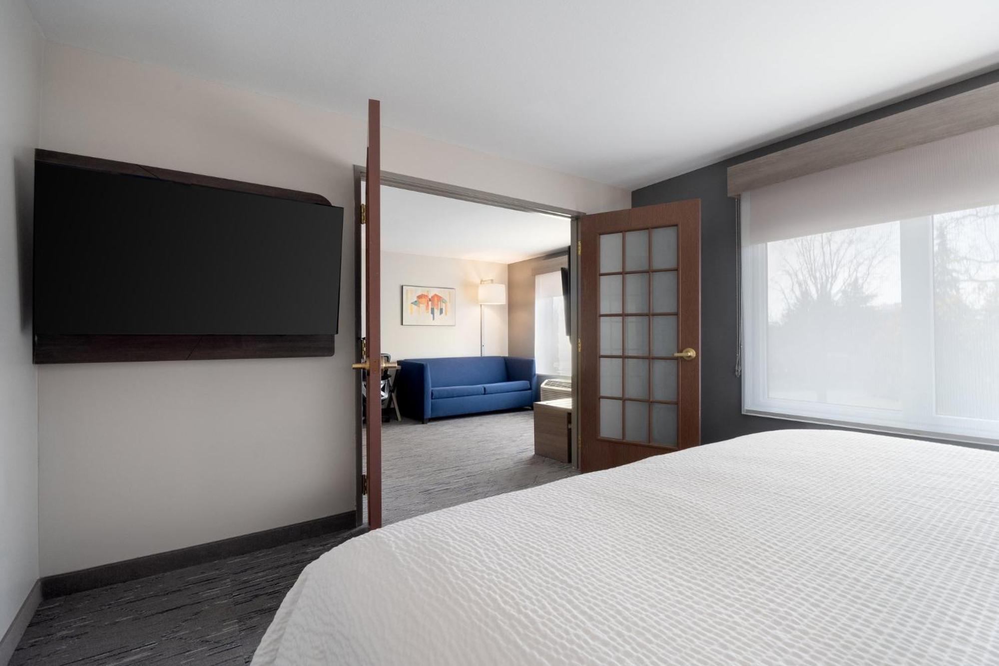 Holiday Inn Express Hotel & Suites Saginaw By Ihg Eksteriør billede