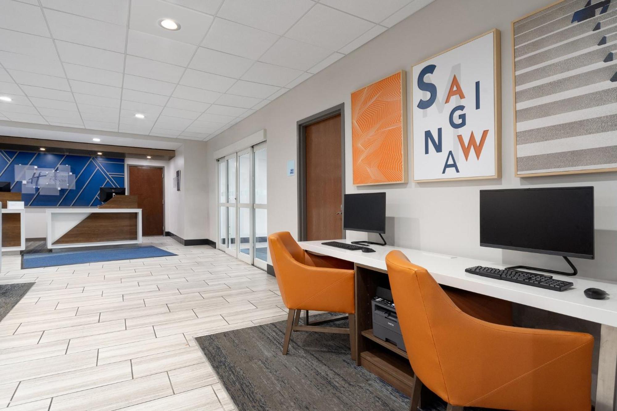 Holiday Inn Express Hotel & Suites Saginaw By Ihg Eksteriør billede